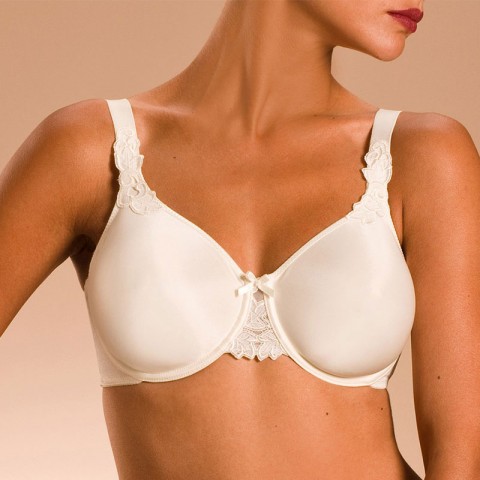 bh chantelle vit fram